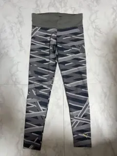PUMA （プーマ）カモフラージュ ヨガ　レギンス　Mサイズ