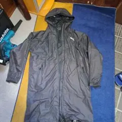 プーマ　レインコート　M　後ろチャック付き