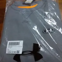 UNDER ARMOUR M's Training トレーナー Mサイズ グレー