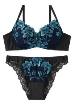 エメフィール C70　キラキラ刺繍レース×美尻ハーフバック ブラショーツ　セット