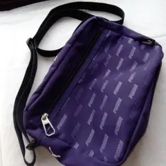 PUMA 紫ショルダーバッグ未使用に近い美品ダブルジップ20✕25✕7ｃｍ日本製のサムネイル