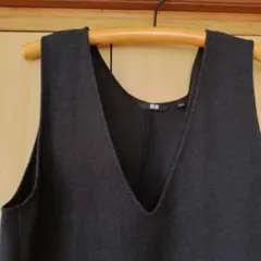 UNIQLO Vネック ノースリーブ ワンピース ブラック L