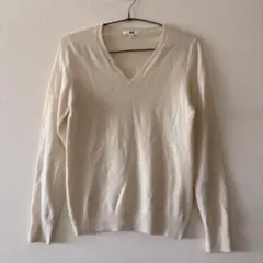 UNIQLO ユニクロ　カシミヤ100% ニット　セーターふわふわ　Ｌ　Vネック