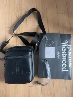 ユニセックスVivienne Westwood ブラックショルダーバッグ