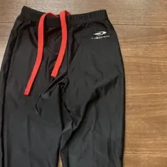 TIGORA ブラック スパッツ 赤い紐