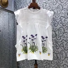 美品　デザインブラウス