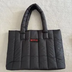 非売品】Netflix キルティングトートバッグ - メルカリ