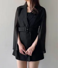 ブラック ベルト付きミニワンピース