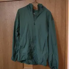 ユニクロ ポケッタブル パーカー M