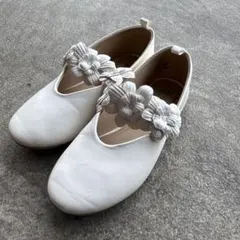 H &M 18センチ　花飾りシューズ