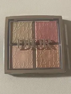 Dior ディオールバックステージ グロウフェイスパレット004