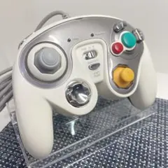 【動作確認済】GC サイバーガジェット　ゲームキューブコントローラー 連射コンa