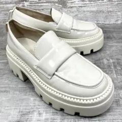763 【美品】Le Talon×KARIN 厚底 ローファー 白 約23cmのサムネイル