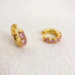 18KGP キラキラ　ジルコニア　ピンク　フープピアス　イエローゴールド