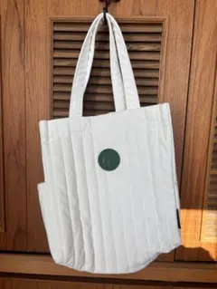 スターバックス　ホワイト キルティング トートバッグ