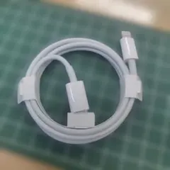 USB Type-C to Lightningケーブル