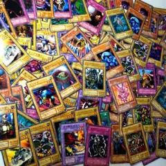 遊戯王 初期 2期等まとめ売り① 遊戯王 初期 2期 ノーマル 1500枚 まとめ売り 希少】遊戯王 初期