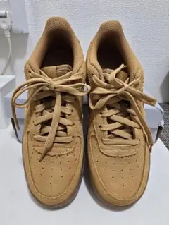 Nike Air Force 1 ベージュ 6Y　24.0㎝