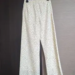水玉模様ワイドパンツ
