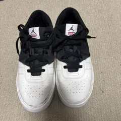 ジョーダン　シリーズ　スニーカー　26.5