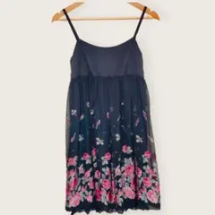 値下げ！【新品未使用】L'EST ROSE ノースリーブ ワンピース 黒 花柄