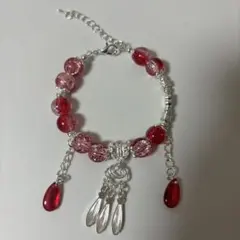 ハンドメイド 赤いビーズ ブレスレット