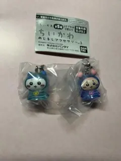 ちいかわ めじるしアクセサリー3 ハチワレ / 古本屋 2点