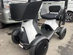 ○ 美品 ウィル WHILL Model S シニアカー ホワイト - メルカリ