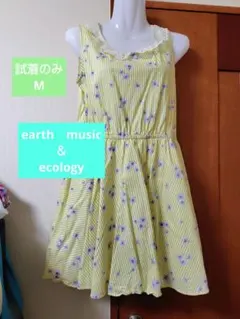試着のみearth　music＆ecology花柄ノースリーブミニワンピース　М