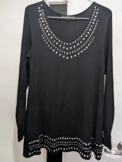 ⭐️トップス⭐️セシルマクビー⭐️キラキラ⭐️長め⭐️華やか！