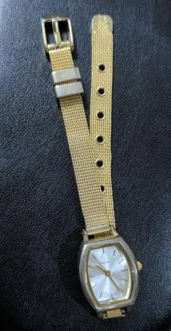 niko and　腕時計　ゴールド