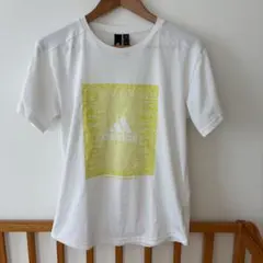 adidas Tシャツ ホワイト ロゴプリント