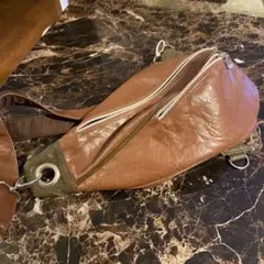 ショルダーバッグ　美品！！