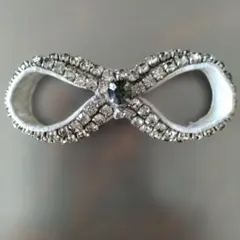 Item thumbnail for item d7522818-aa10-4fdb-99d6-2fd2f1f28b42