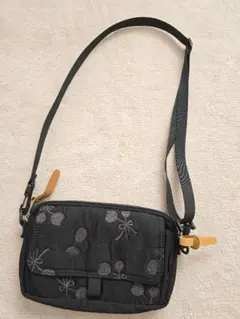 Item thumbnail for item 29691bb6-c296-4910-8557-89001673f54a