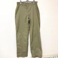 カーキ チノパン