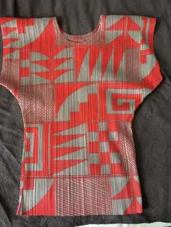 PLEATS PLEASE 半袖カットソー オレンジ系のサムネイル