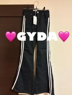 GYDA 2ラインフレアカラーパンツ