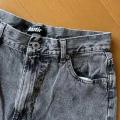 kutirデニムパンツ