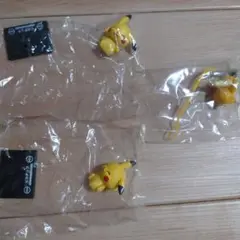 コレキャラ！ポケモン4　ピカチュウ　マスコット　コダック