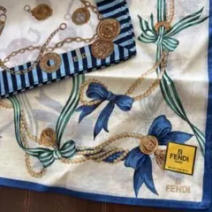 未使用　フェンディ　ハンカチ2枚　リボン　筆記体　チェーン　チャーム　FENDI