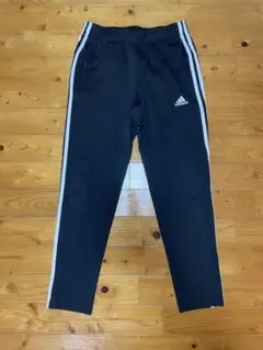 adidas AEROREADY ストライプ ジャージパンツ ブラック