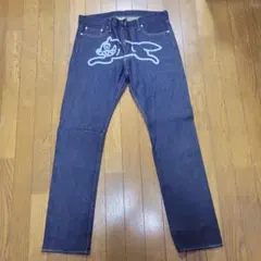 Item thumbnail for item 946a9194-9bc7-47c9-955b-81e566164553