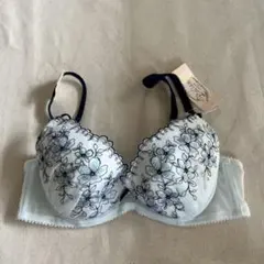 新品　タグ付　未使用　パリシ　ブラジャー　ブラ　palisseeのサムネイル