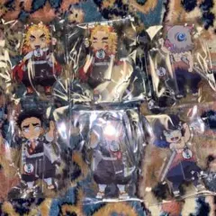 鬼滅の刃　繋がるアクリルスタンド　練獄　行冥　伊之助　セット