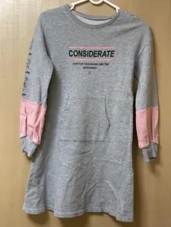 グレー・ピンク 長袖ワンピース　チュニック　スウェット生地　140