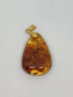 い*ぬ様 花アンバー雫型ペンダントトップ