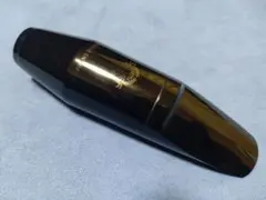 Item thumbnail for item e9a8f9c0-0cc4-466e-84dd-2fef9e8da58c