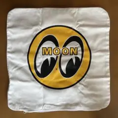 MOON EYESクッションカバーのサムネイル
