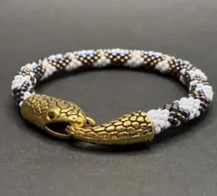 蛇モチーフ　ブレスレット　ビーズクロッシェ　内径16cm